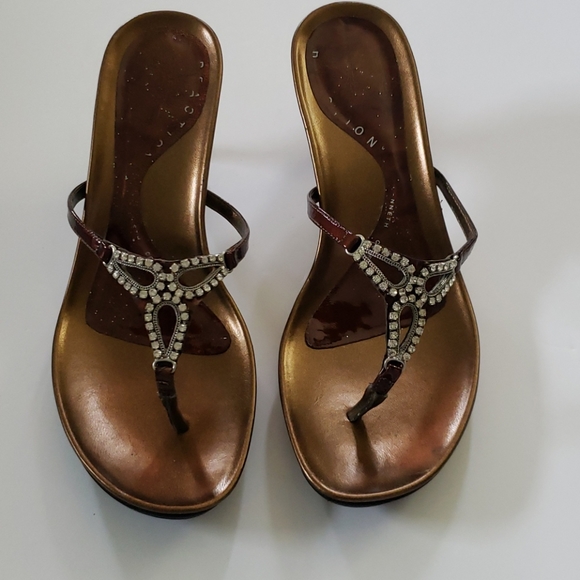 Shoes - Picture 1 of 5